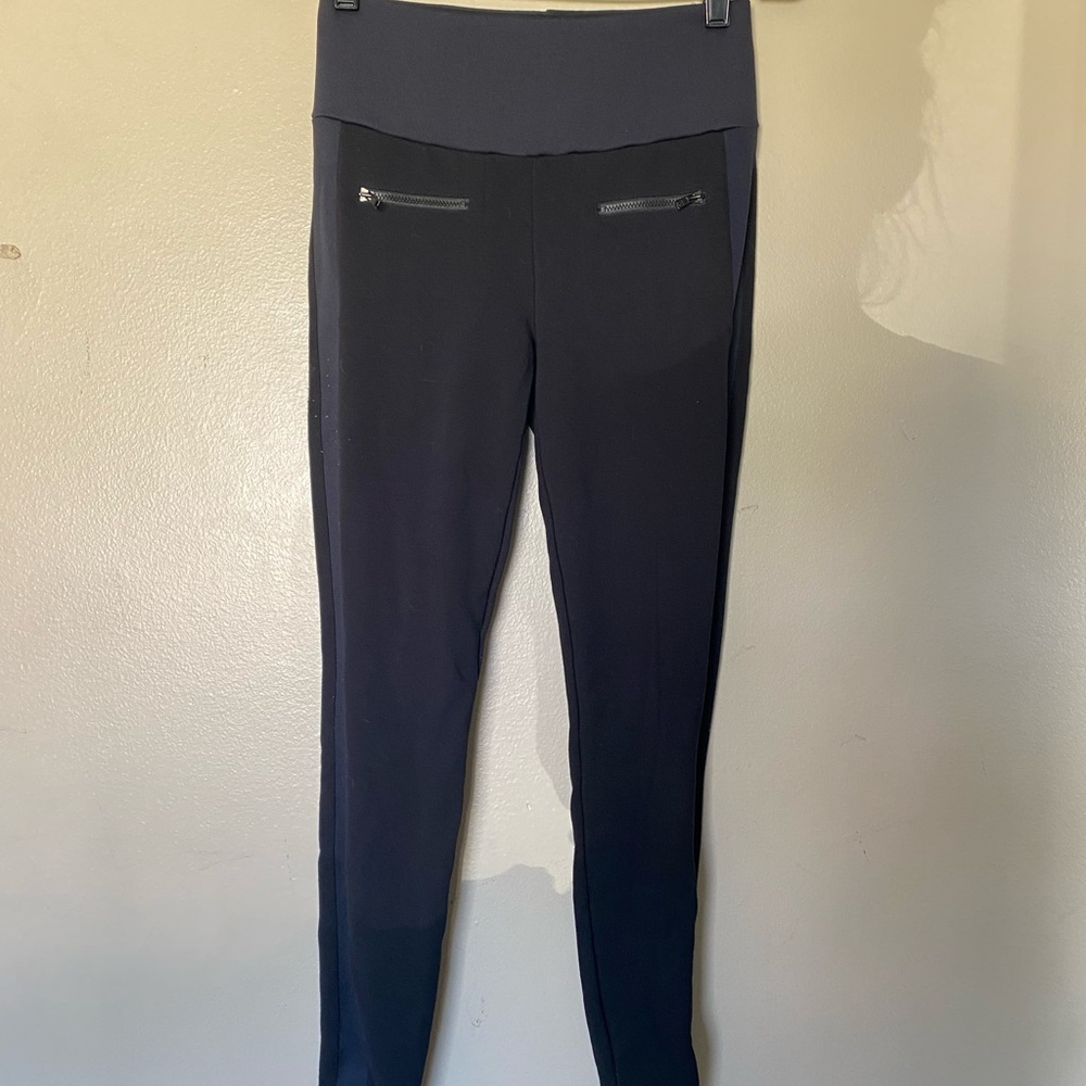 Cabi Black High-Waisted Leggings with Zipper Pockets Size XSmall EUC